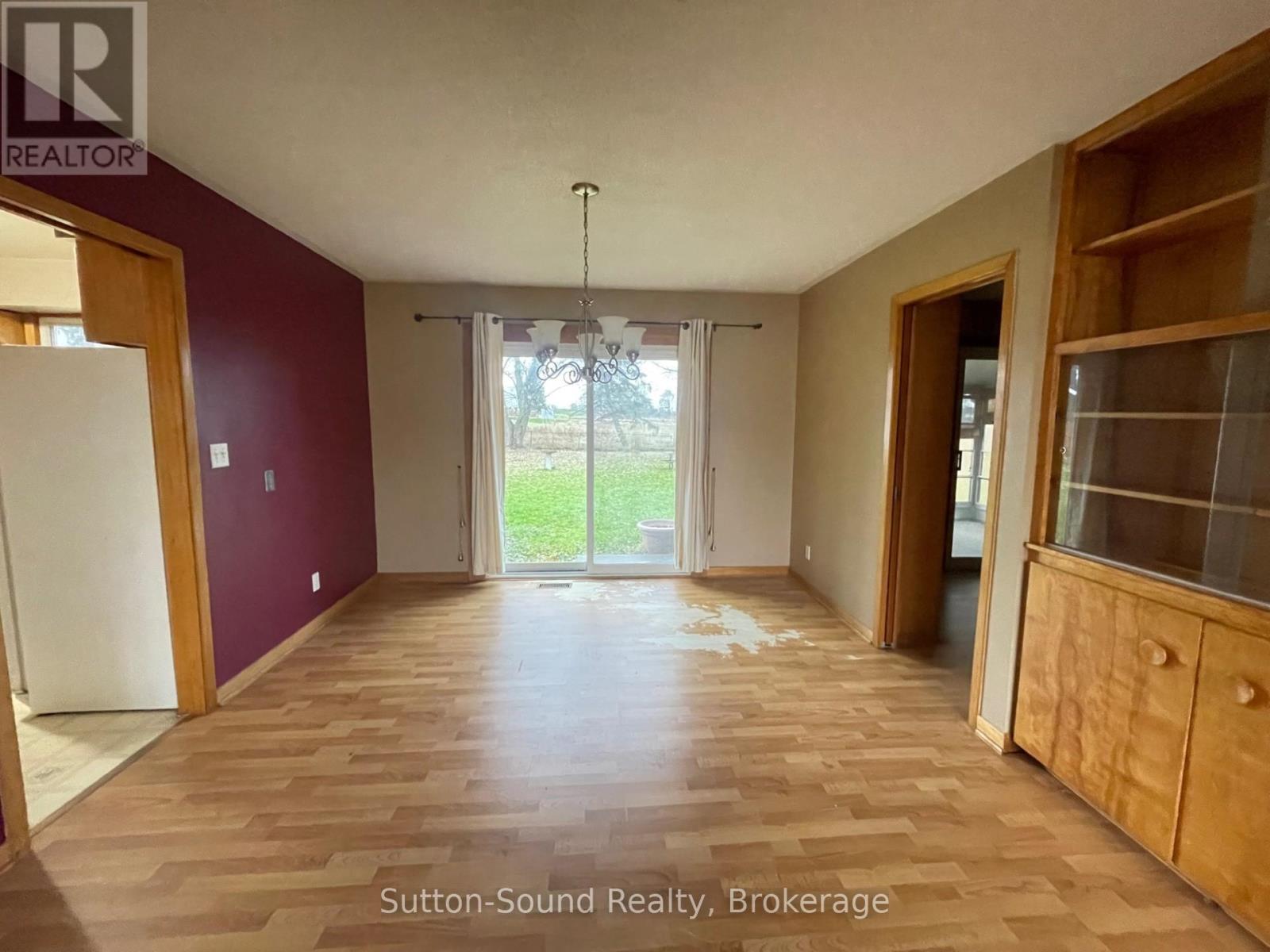 101836 Grey 5 Road S, Georgian Bluffs, Ontario  N4K 5N5 - Photo 11 - X12539932