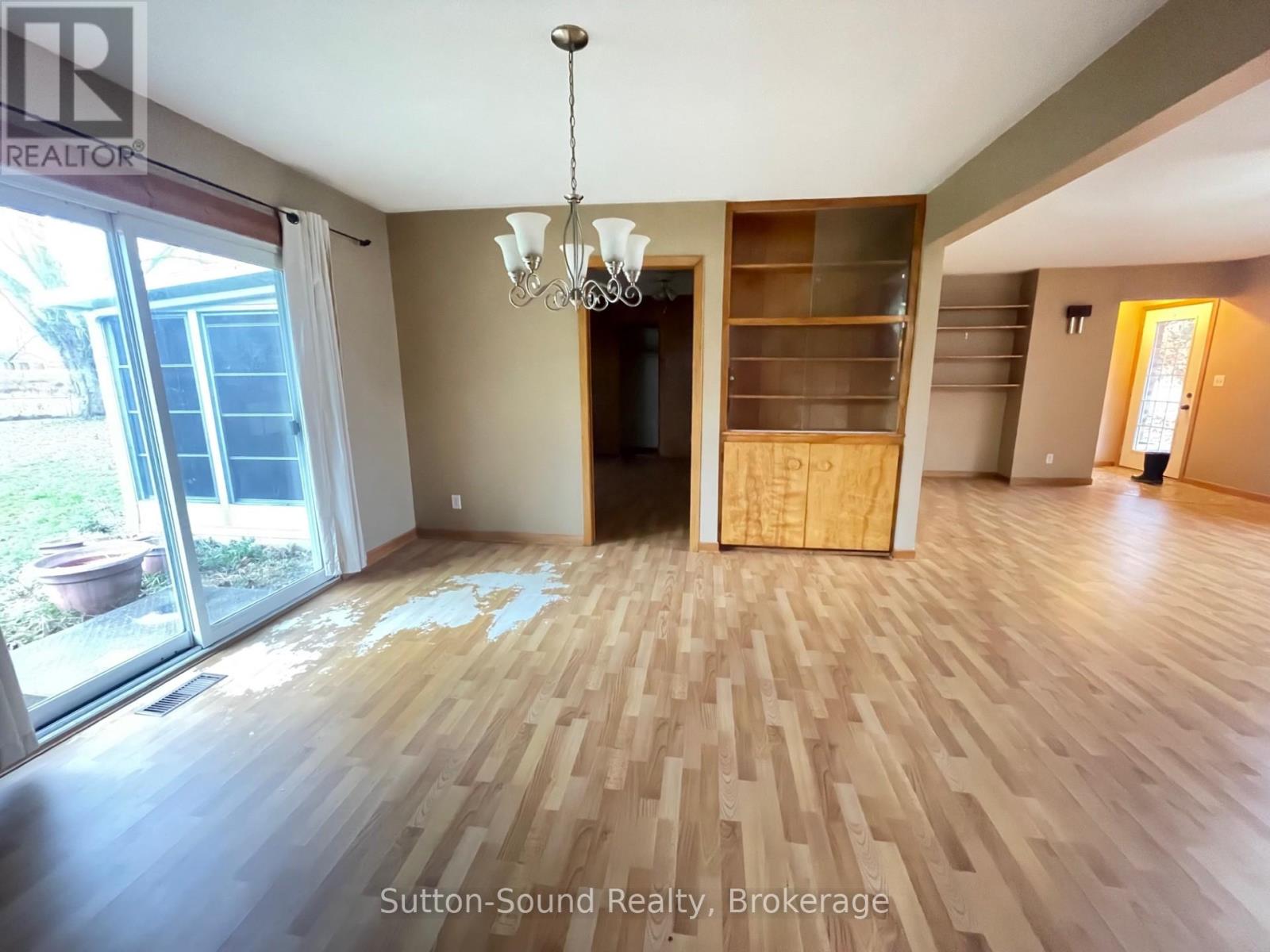 101836 Grey 5 Road S, Georgian Bluffs, Ontario  N4K 5N5 - Photo 12 - X12539932