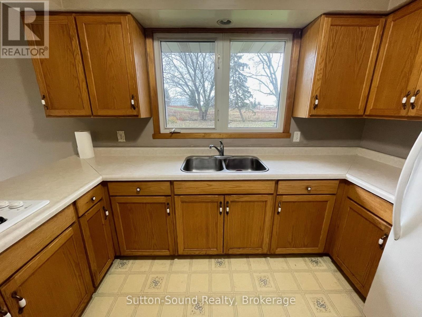 101836 Grey 5 Road S, Georgian Bluffs, Ontario  N4K 5N5 - Photo 17 - X12539932