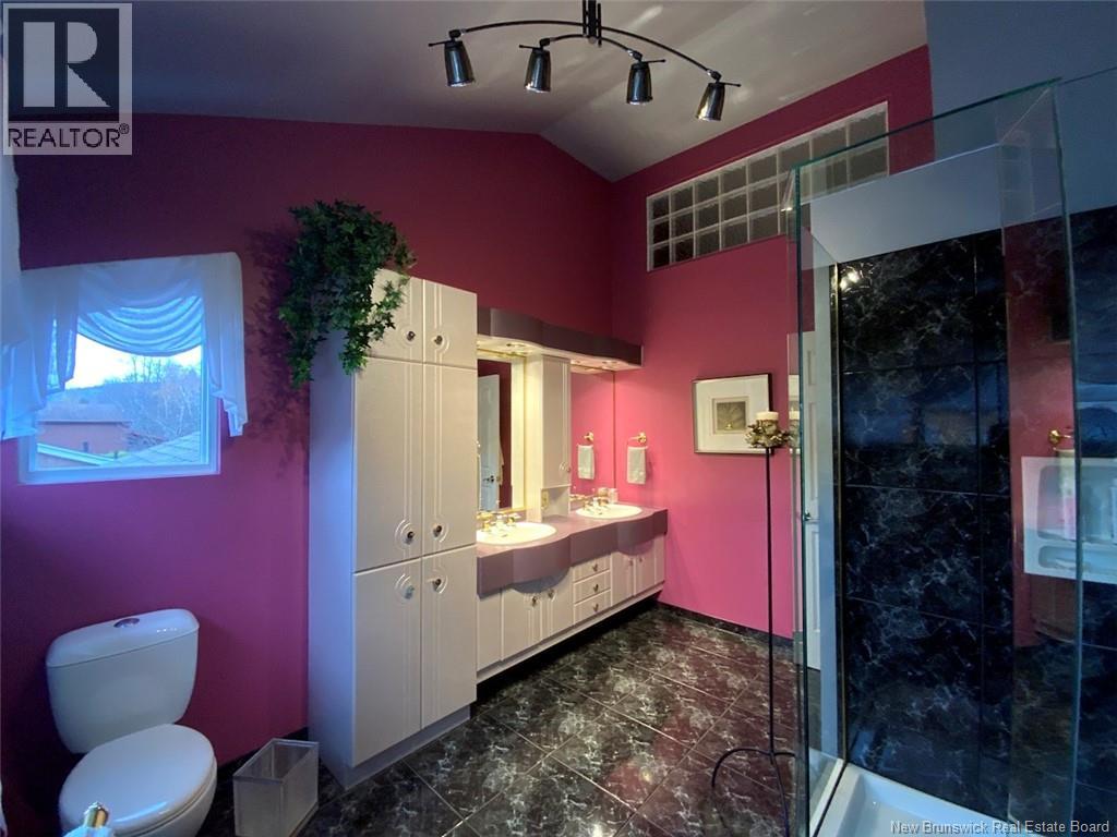 75 Leblond Street, Edmundston, New Brunswick  E3V 4K9 - Photo 10 - NB130030