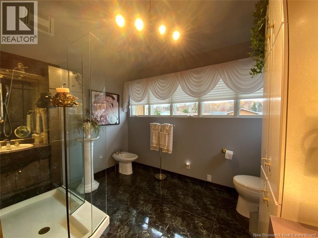 75 Leblond Street, Edmundston, New Brunswick  E3V 4K9 - Photo 9 - NB130030