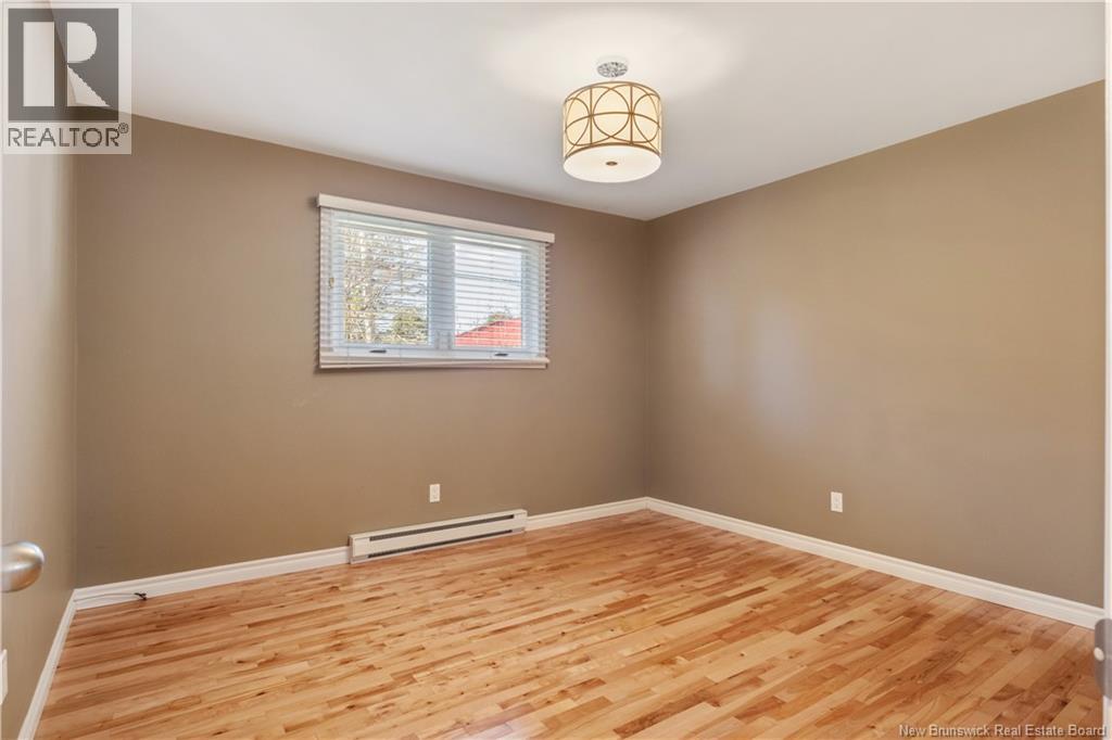 555 Breau, Dieppe, New Brunswick  E1A 5N1 - Photo 10 - NB129727