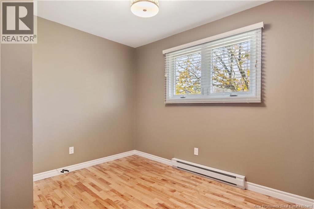555 Breau, Dieppe, New Brunswick  E1A 5N1 - Photo 12 - NB129727