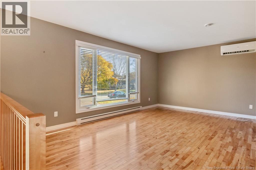 555 Breau, Dieppe, New Brunswick  E1A 5N1 - Photo 5 - NB129727
