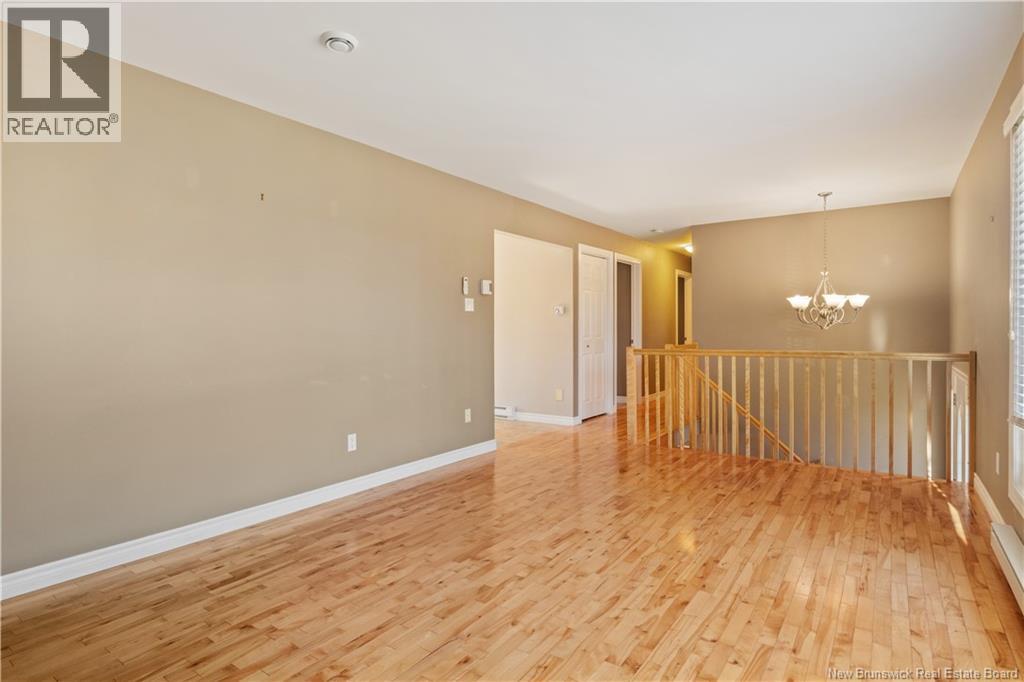 555 Breau, Dieppe, New Brunswick  E1A 5N1 - Photo 6 - NB129727