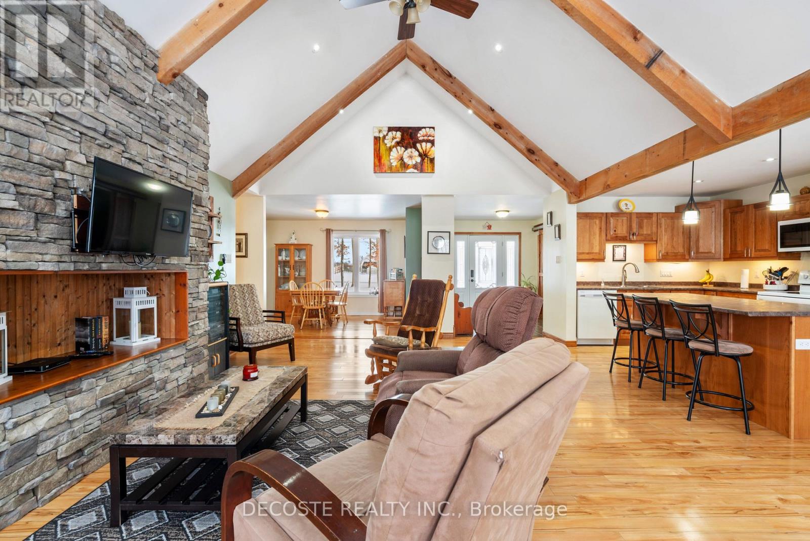 16471 Maple Street E, North Stormont, Ontario  K0C 1C0 - Photo 12 - X12539922