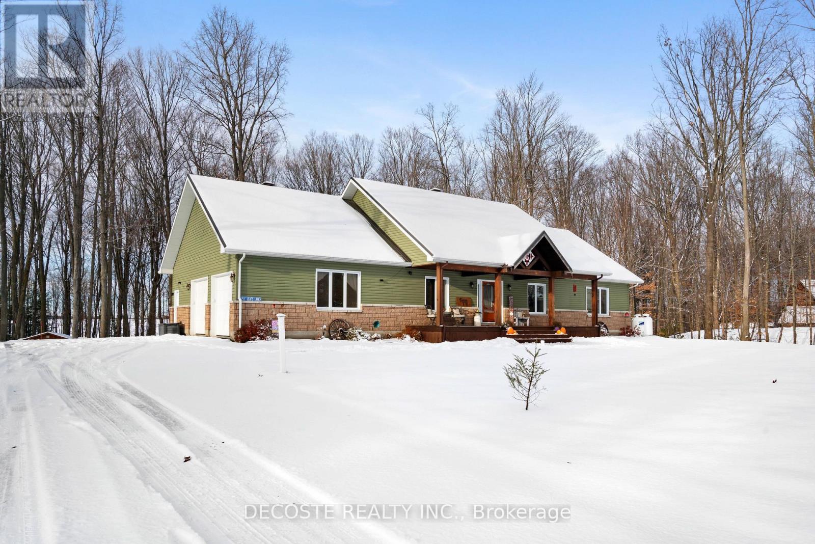 16471 Maple Street E, North Stormont, Ontario  K0C 1C0 - Photo 2 - X12539922