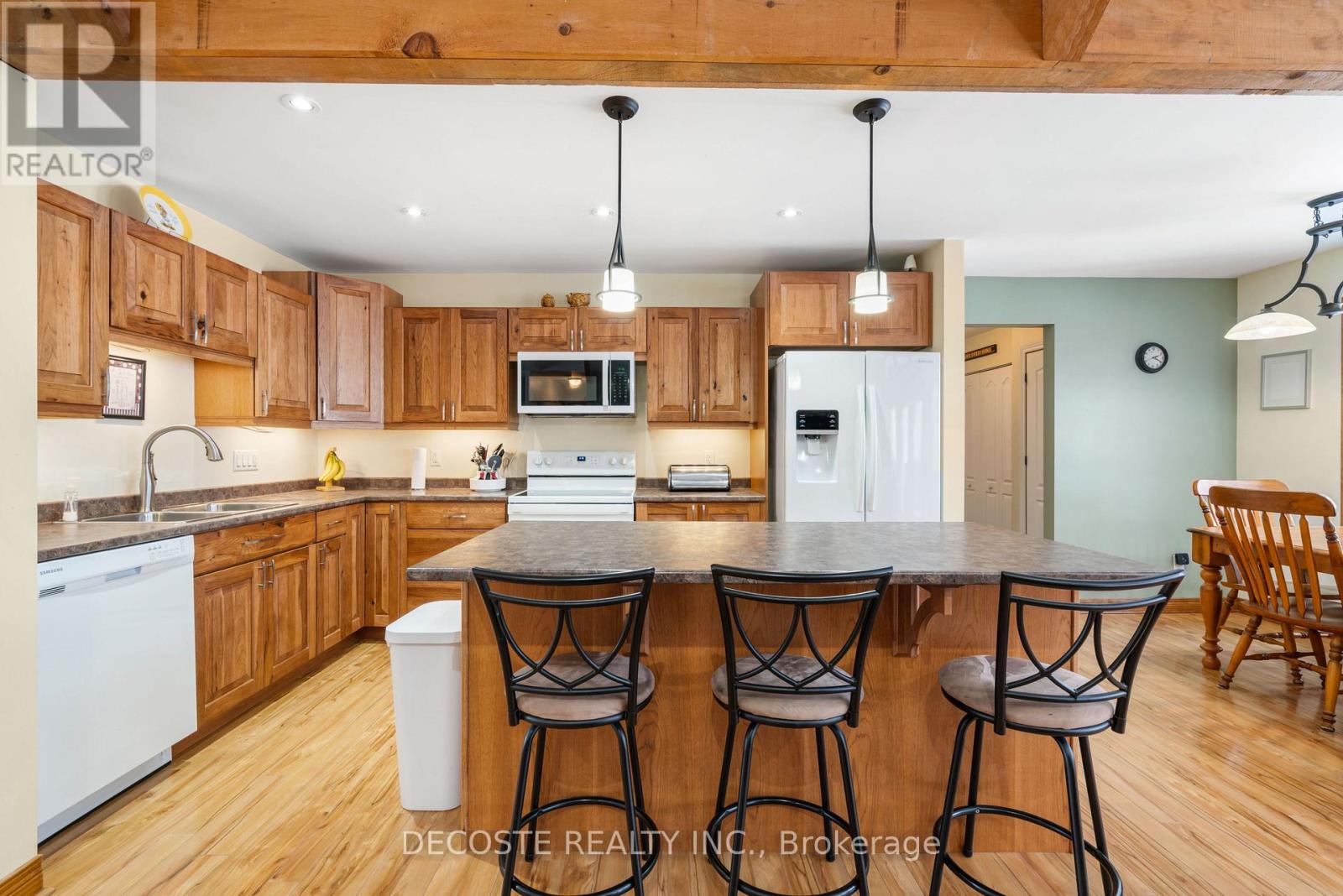 16471 Maple Street E, North Stormont, Ontario  K0C 1C0 - Photo 9 - X12539922