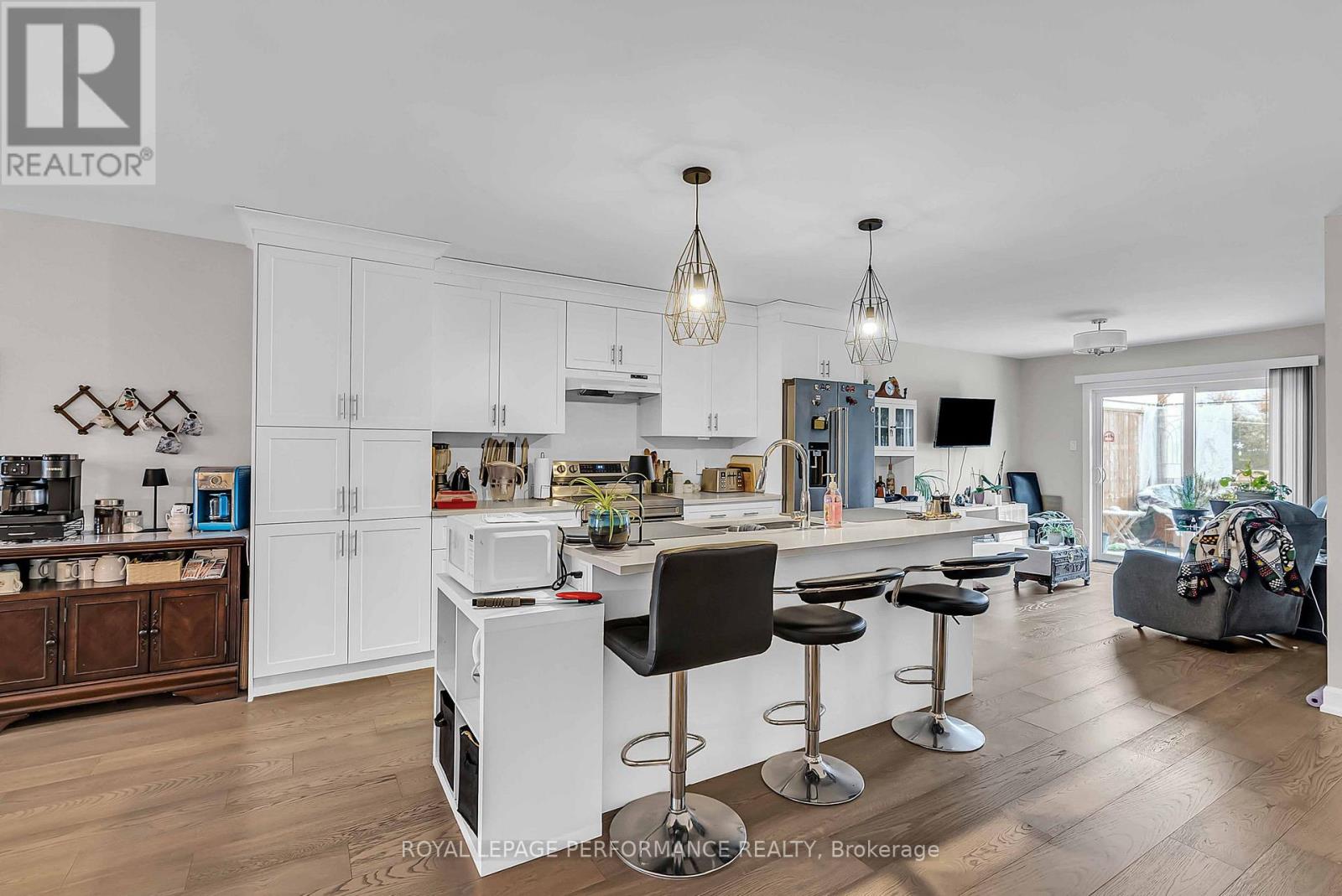 2307 Watson Crescent, Cornwall, Ontario K6H 0H5 - Photo 7 - X12539926