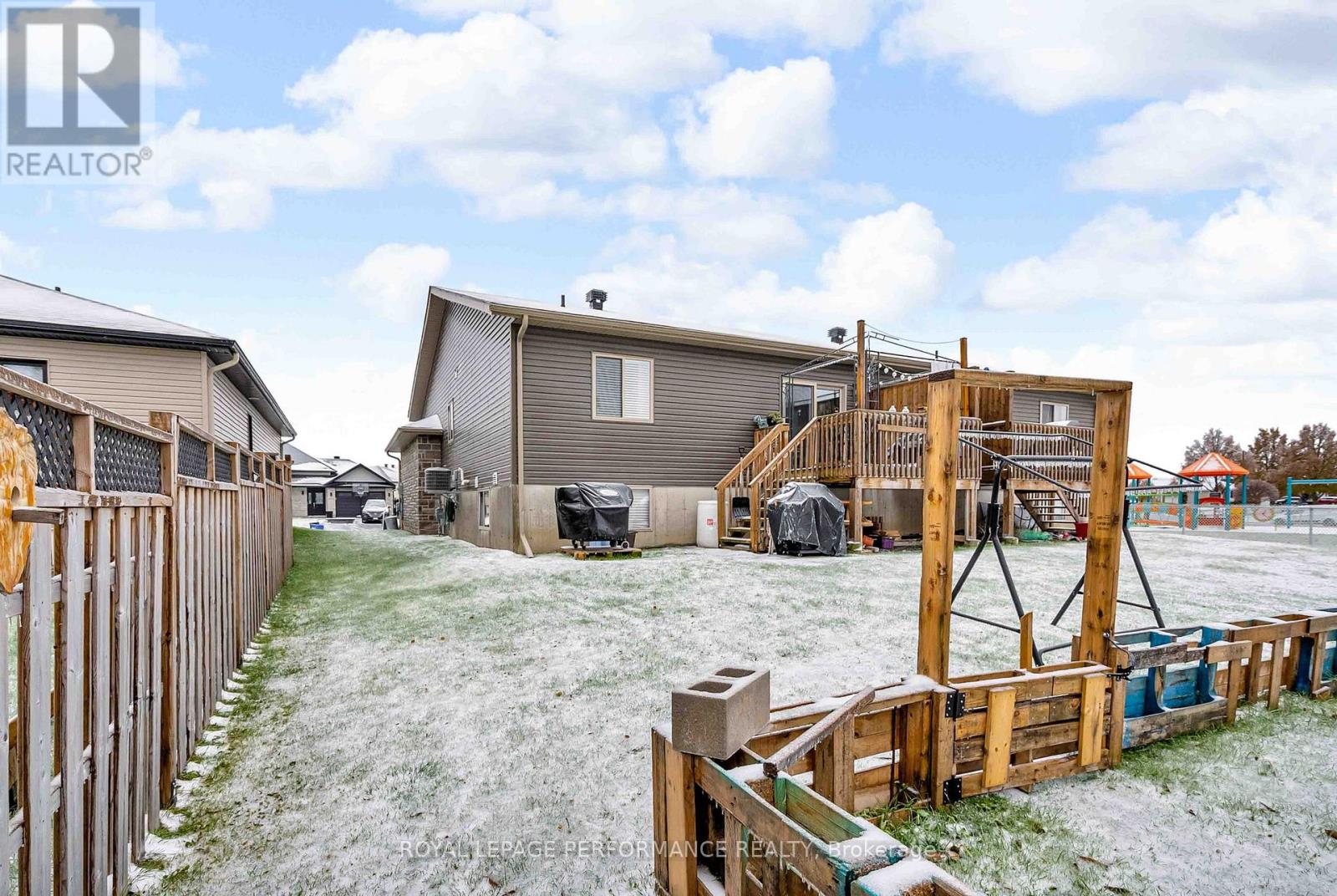 2305 Watson Crescent, Cornwall, Ontario K6H 0H5 - Photo 14 - X12539936