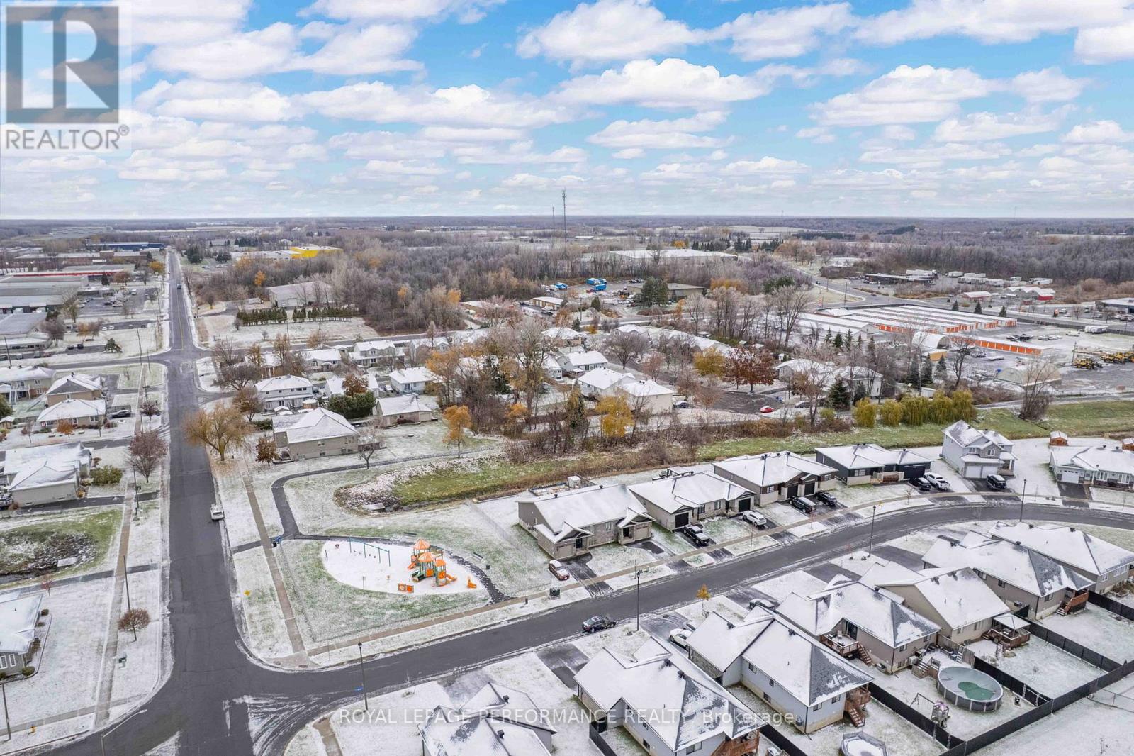 2305 Watson Crescent, Cornwall, Ontario K6H 0H5 - Photo 18 - X12539936