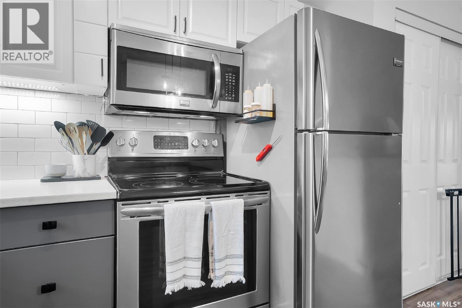 222 Western Crescent, Saskatoon, Saskatchewan  S7H 4J6 - Photo 10 - SK023844