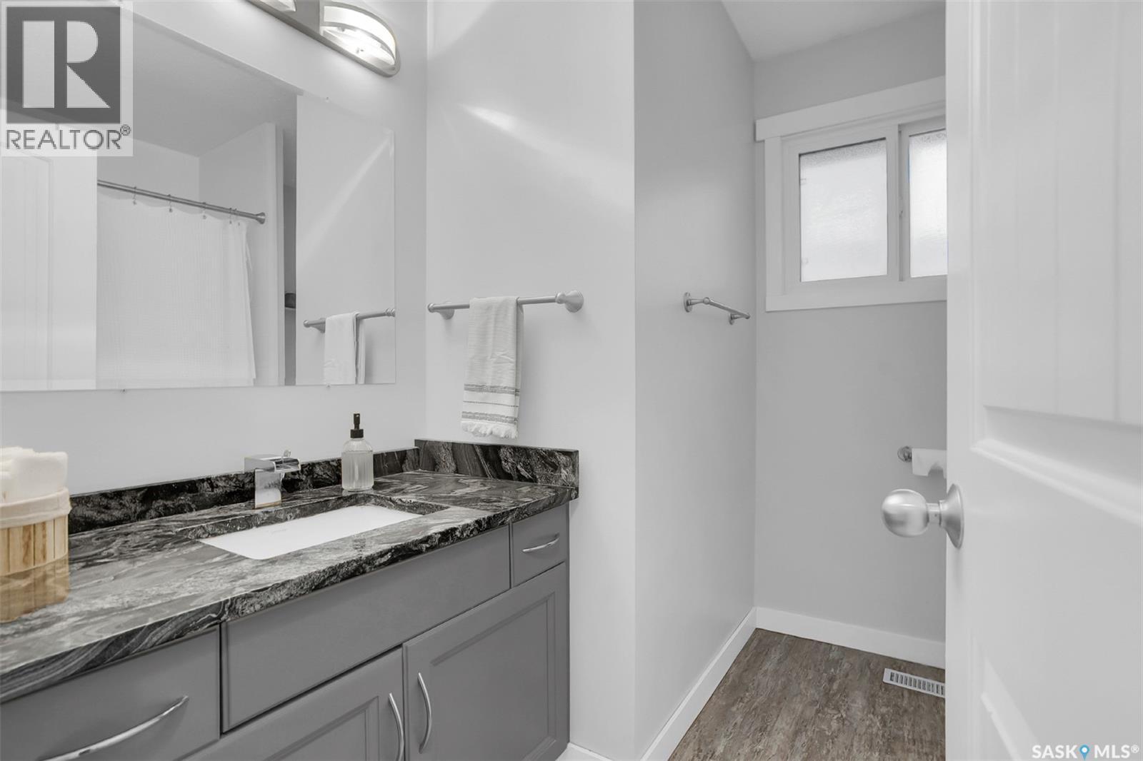 222 Western Crescent, Saskatoon, Saskatchewan  S7H 4J6 - Photo 14 - SK023844