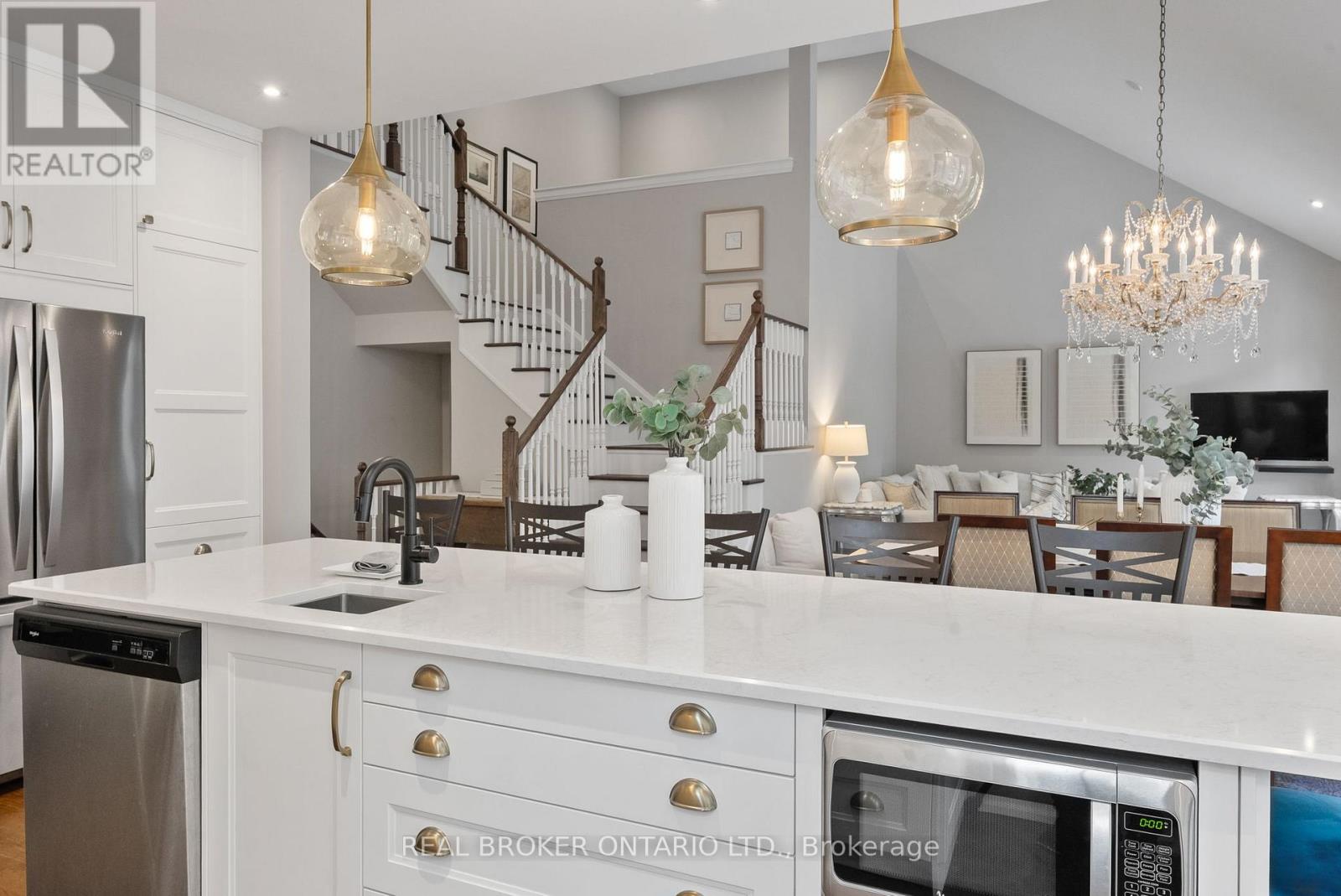 24 Howard Williams Court, Uxbridge, Ontario  L9P 0R2 - Photo 11 - N12539948