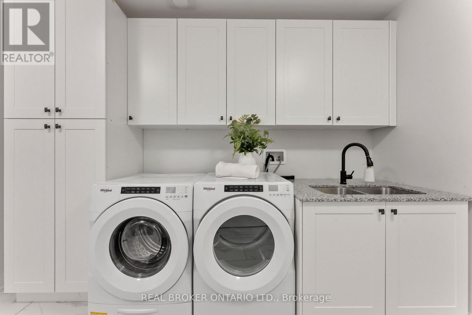 24 Howard Williams Court, Uxbridge, Ontario  L9P 0R2 - Photo 23 - N12539948