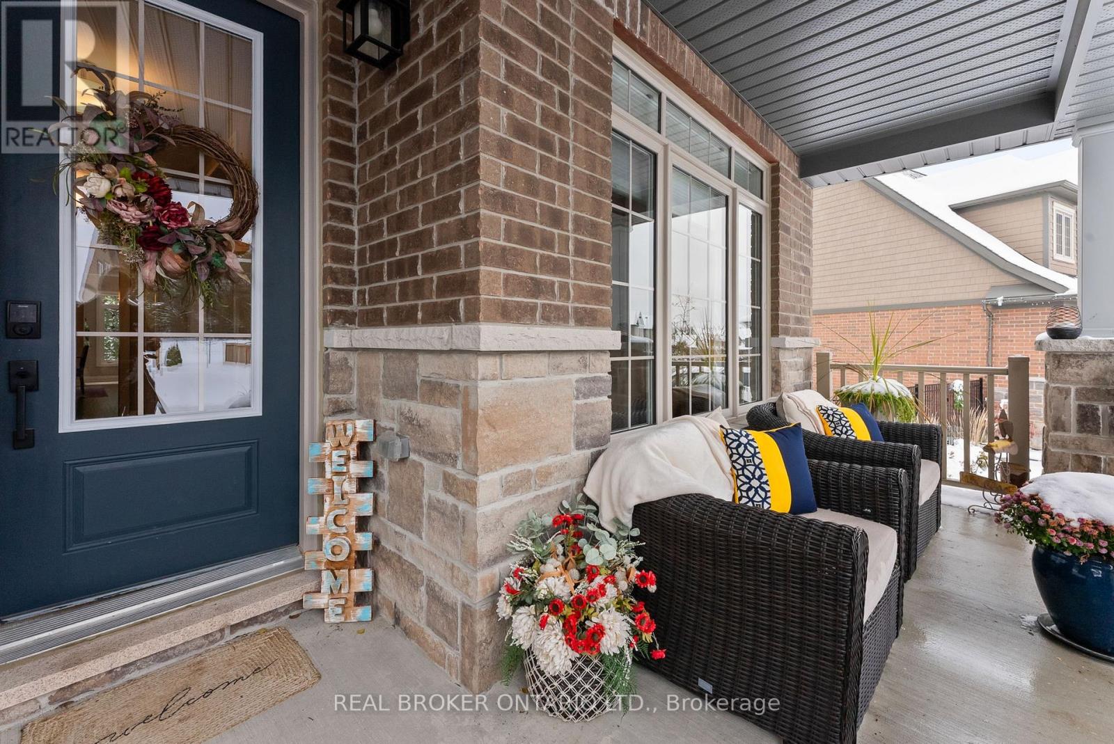 24 Howard Williams Court, Uxbridge, Ontario  L9P 0R2 - Photo 3 - N12539948