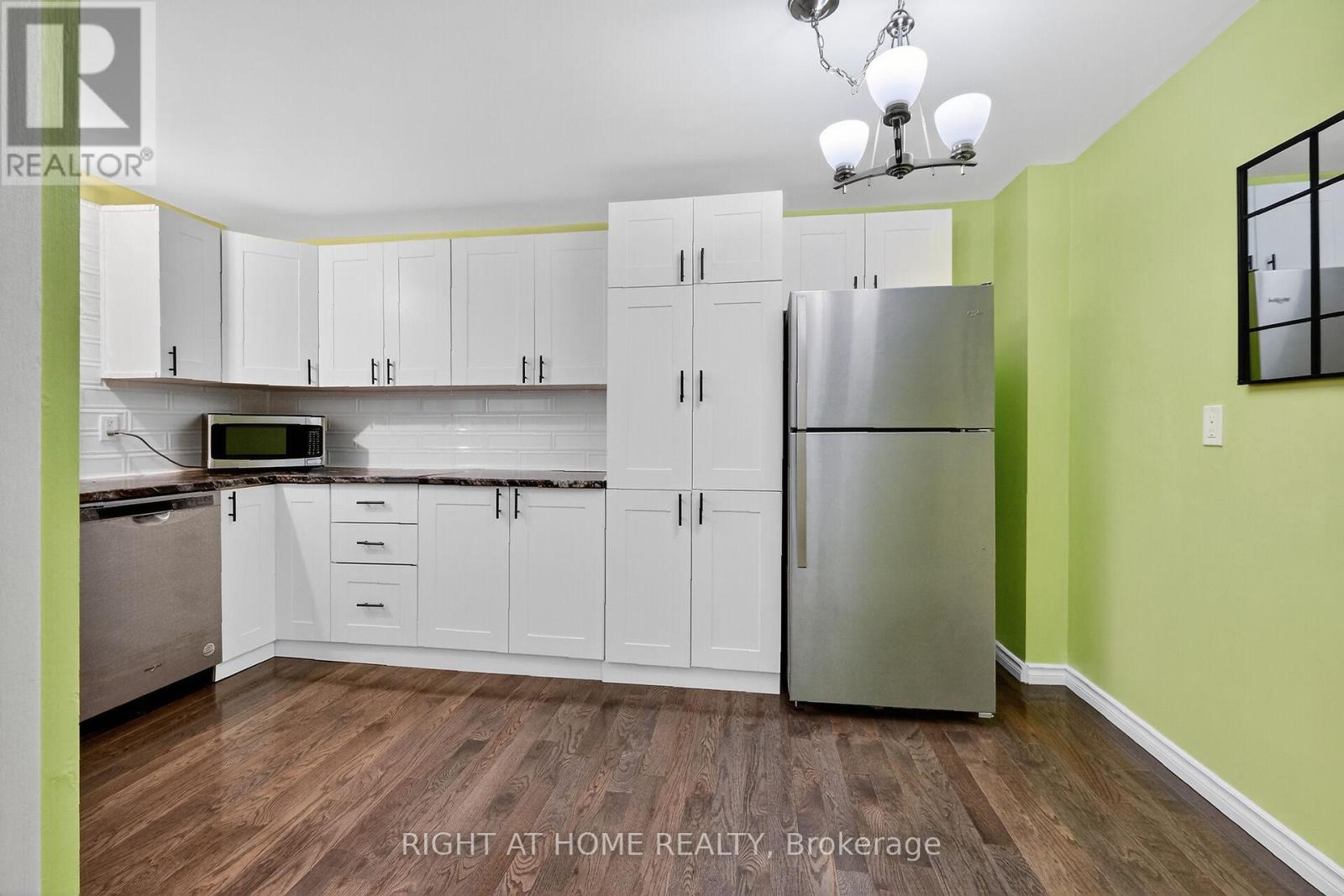 95 - 1474 Heatherington Road, Ottawa, Ontario  K1V 6S1 - Photo 12 - X12534580