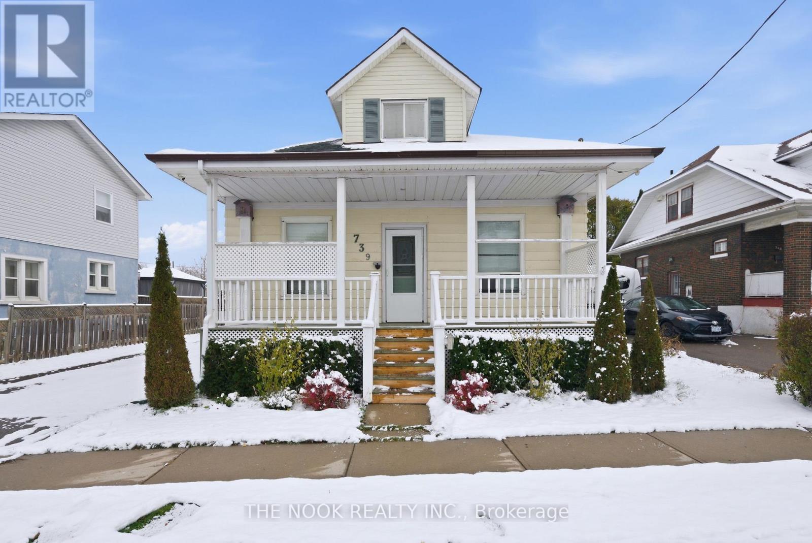 739 GIFFORD STREET, Oshawa, Ontario