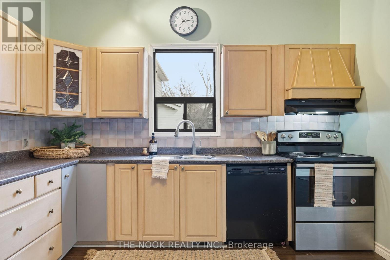 739 Gifford Street, Oshawa, Ontario L1H 4W1 - Photo 12 - E12540008