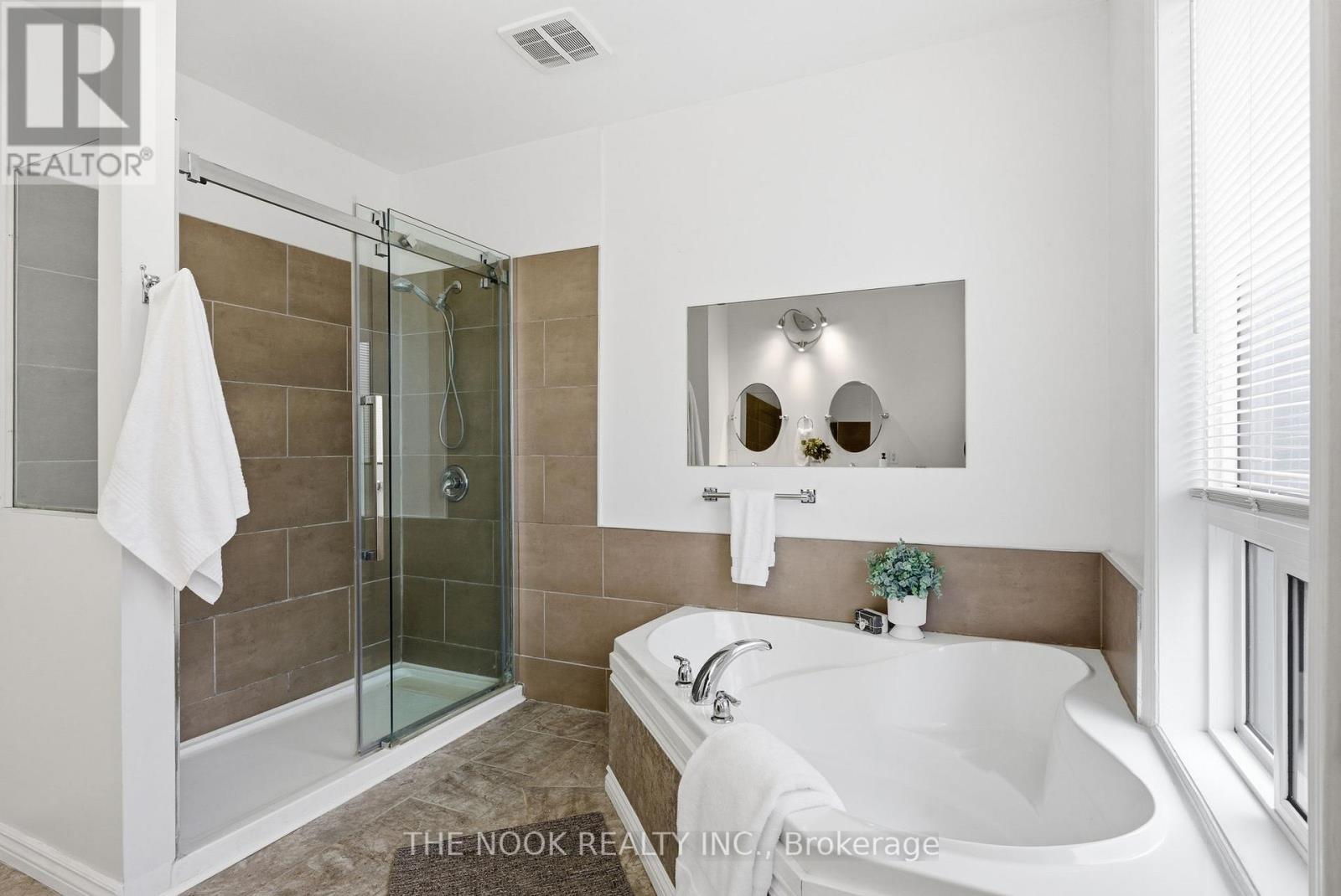 739 Gifford Street, Oshawa, Ontario L1H 4W1 - Photo 19 - E12540008