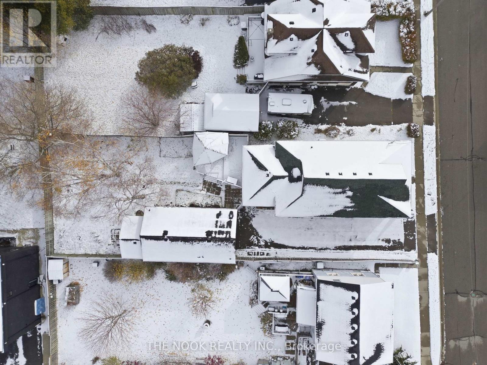 739 Gifford Street, Oshawa, Ontario L1H 4W1 - Photo 3 - E12540008