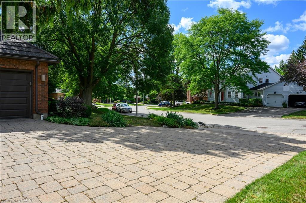 33 Walnut Drive, Guelph, Ontario  N1E 4B4 - Photo 45 - 40764571