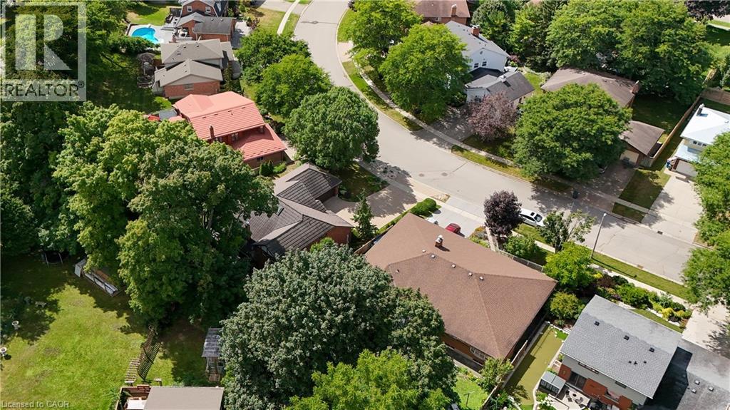 33 Walnut Drive, Guelph, Ontario  N1E 4B4 - Photo 48 - 40764571