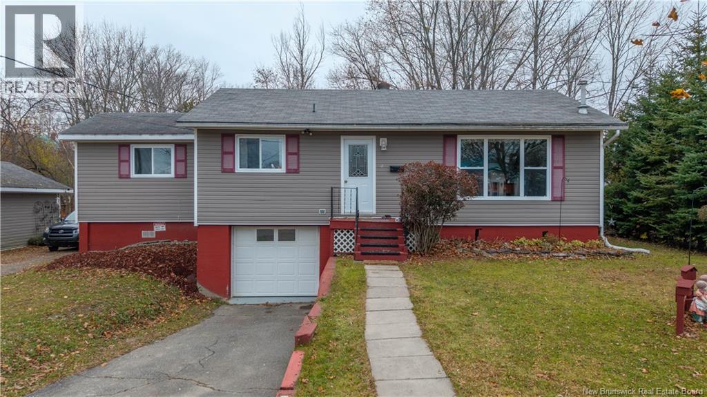 18 School Street, St. Stephen, New Brunswick  E3L 2N6 - Photo 1 - NB129929