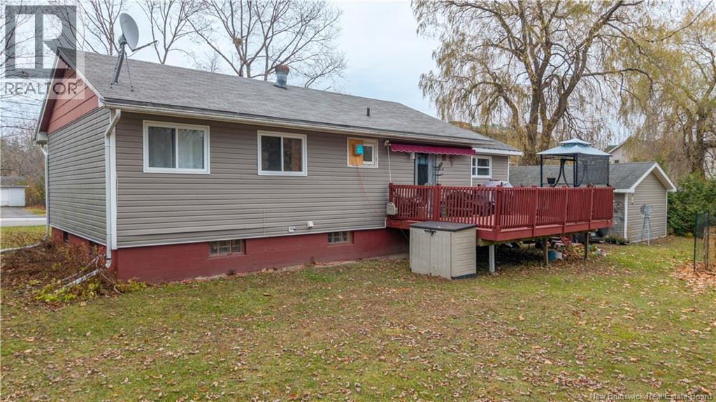 18 School Street, St. Stephen, New Brunswick  E3L 2N6 - Photo 4 - NB129929