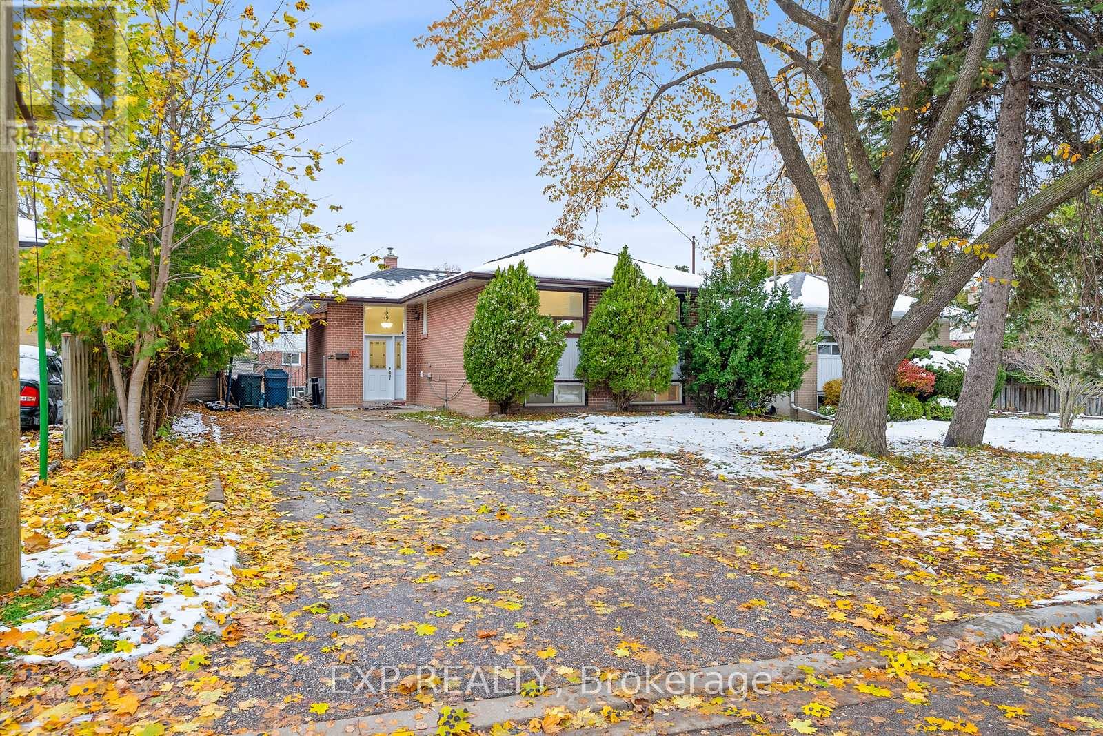 14 CAULFIELD ROAD, Toronto, Ontario