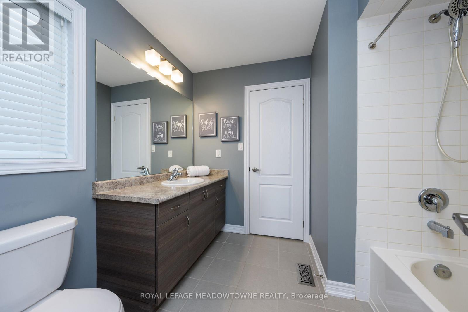 71 Northwest Court, Halton Hills, Ontario  L7G 0K7 - Photo 27 - W12539958