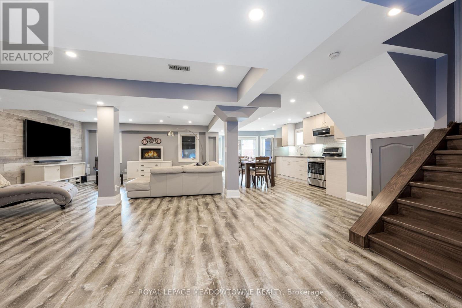 71 Northwest Court, Halton Hills, Ontario  L7G 0K7 - Photo 34 - W12539958