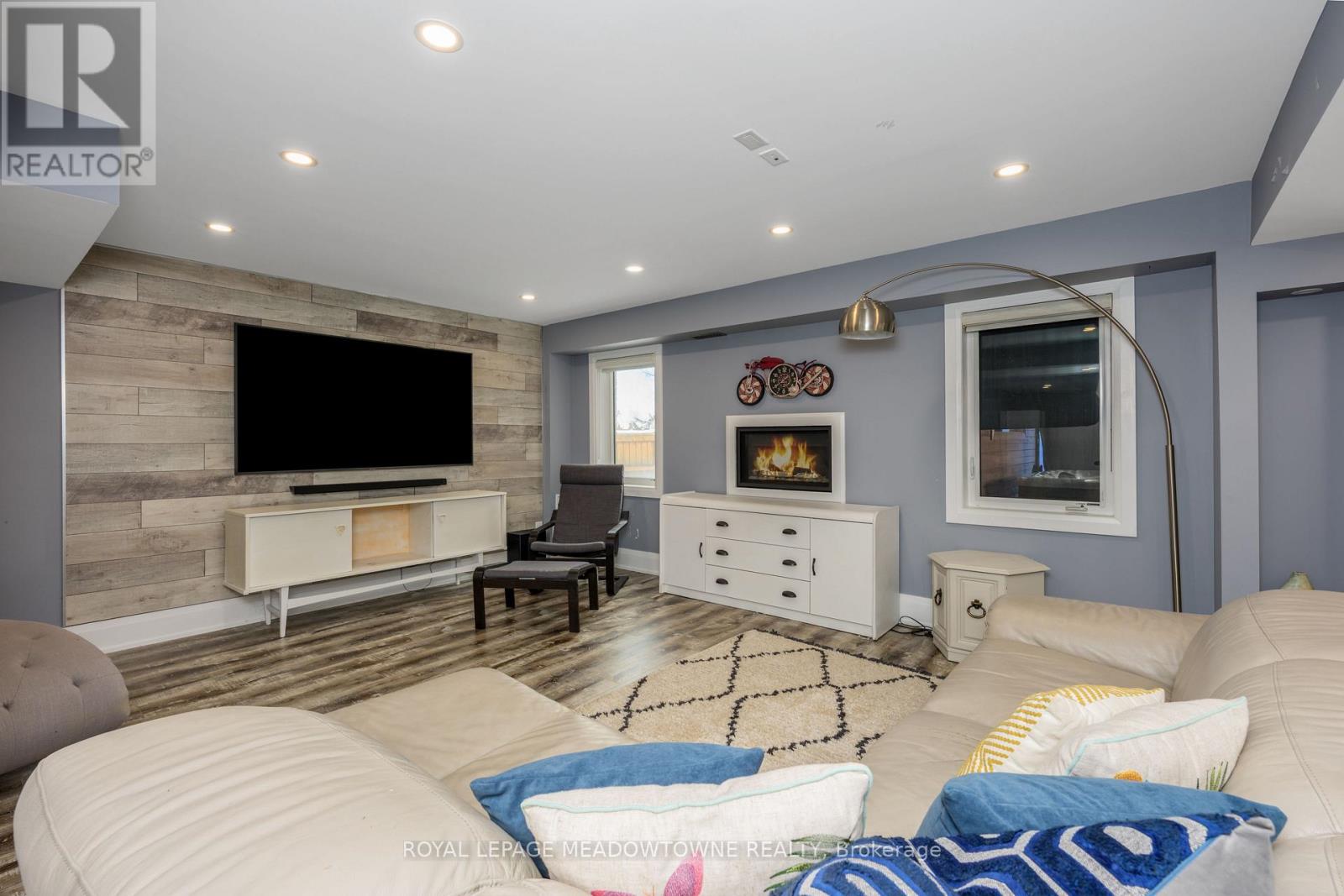 71 Northwest Court, Halton Hills, Ontario  L7G 0K7 - Photo 35 - W12539958