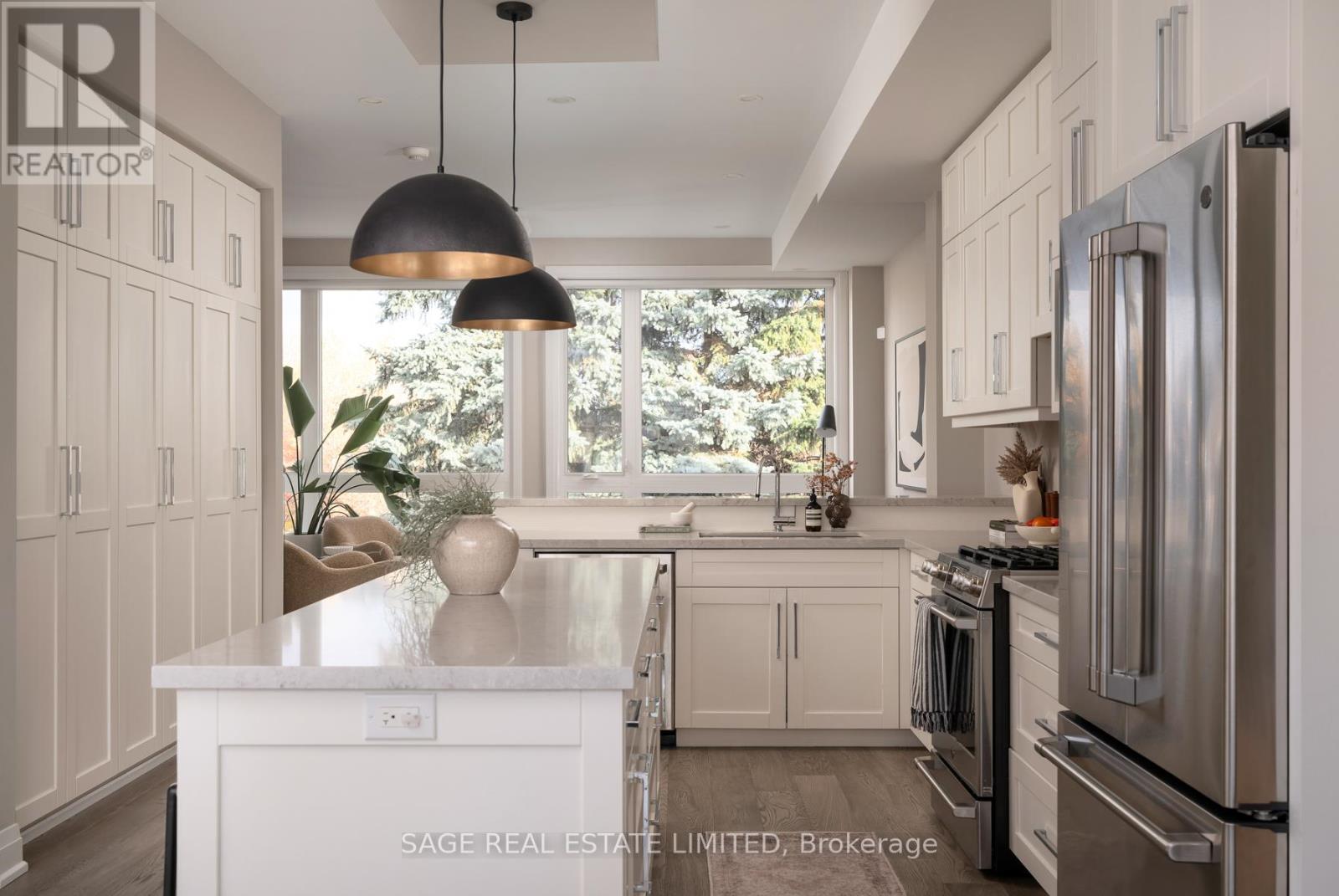 101 Beaver Avenue, Toronto, Ontario  M6H 2G3 - Photo 2 - W12529754