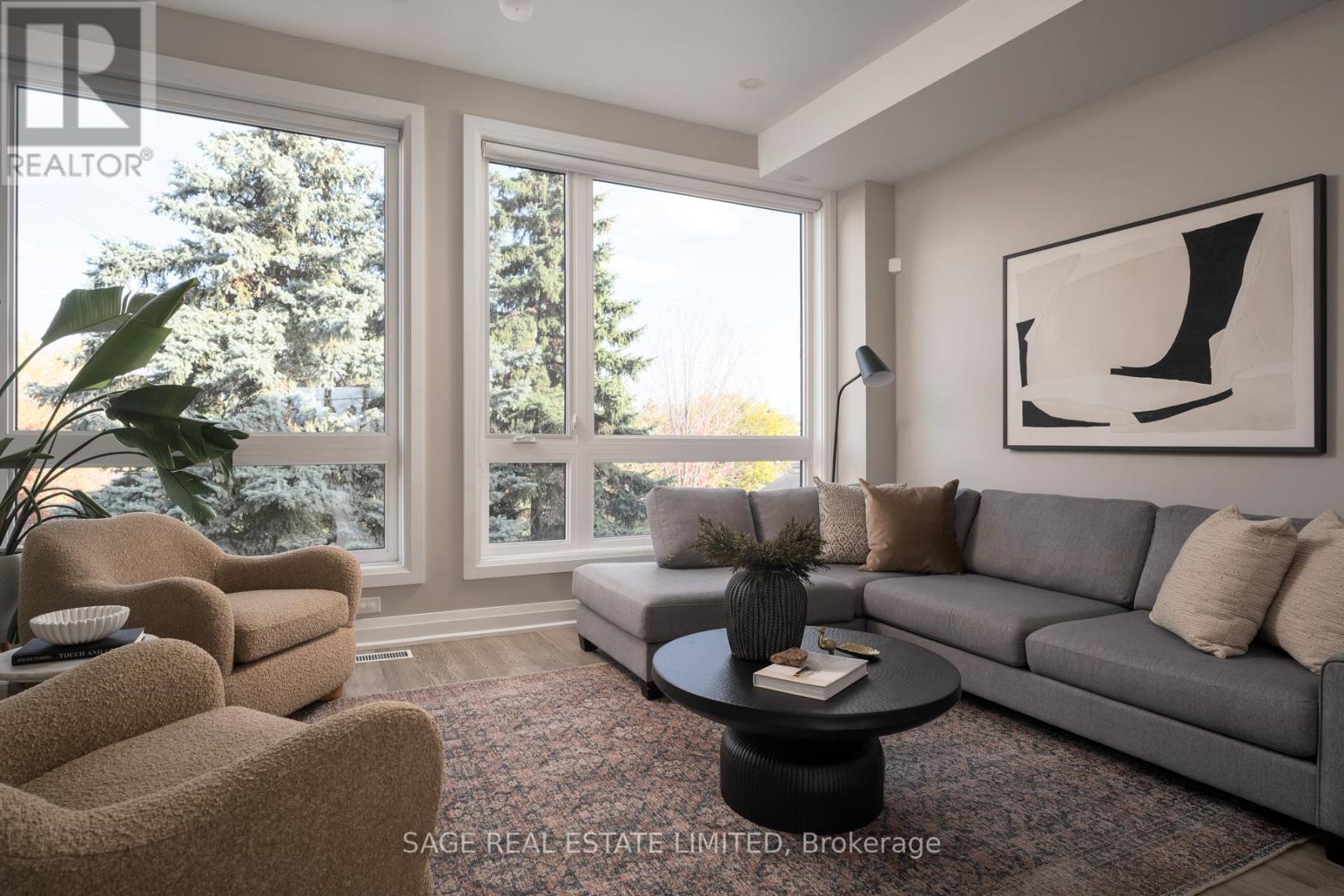 101 Beaver Avenue, Toronto, Ontario  M6H 2G3 - Photo 4 - W12529754