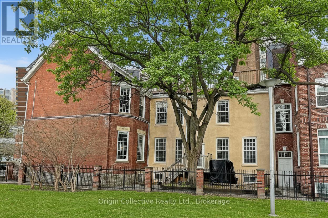 1 - 17 Isabella Street, Toronto, Ontario  M4Y 1M7 - Photo 5 - C12387640