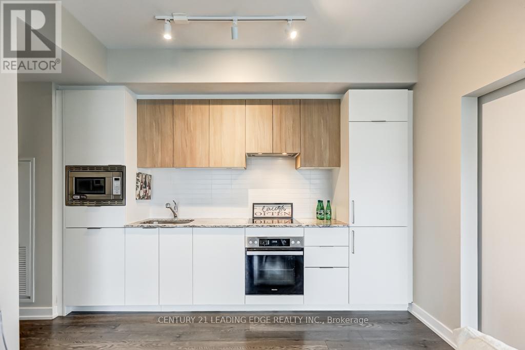 330 - 20 O'neill Road, Toronto, Ontario  M3C 0R2 - Photo 8 - C12478352