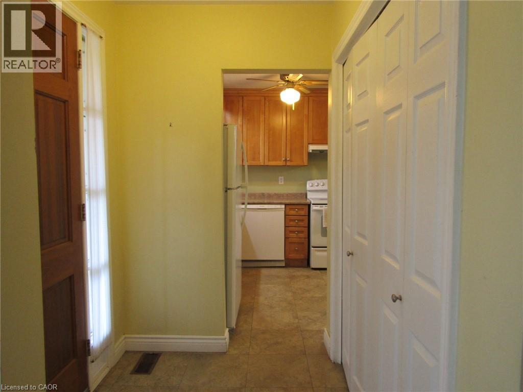 18 Foster Crescent, Cambridge, Ontario  N1R 4R1 - Photo 5 - 40787930