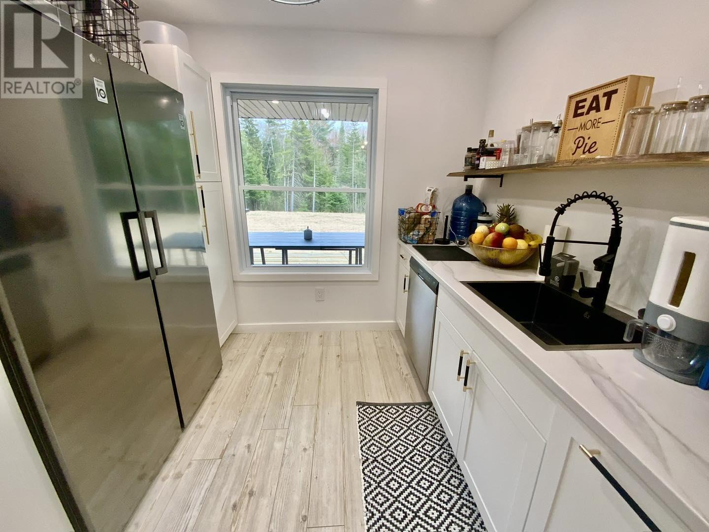 19 Northwoods Dr, Pancake Bay, Ontario  P0S 1E0 - Photo 11 - SM252843