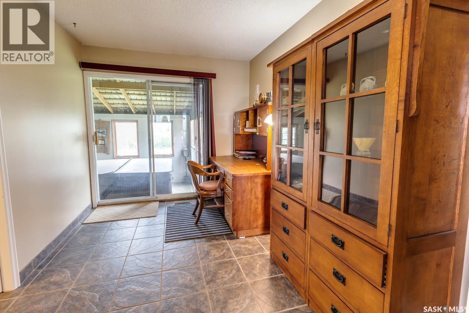 Regina Commuter Acreage, Edenwold Rm No.158, Saskatchewan  S4L 5B1 - Photo 15 - SK023945