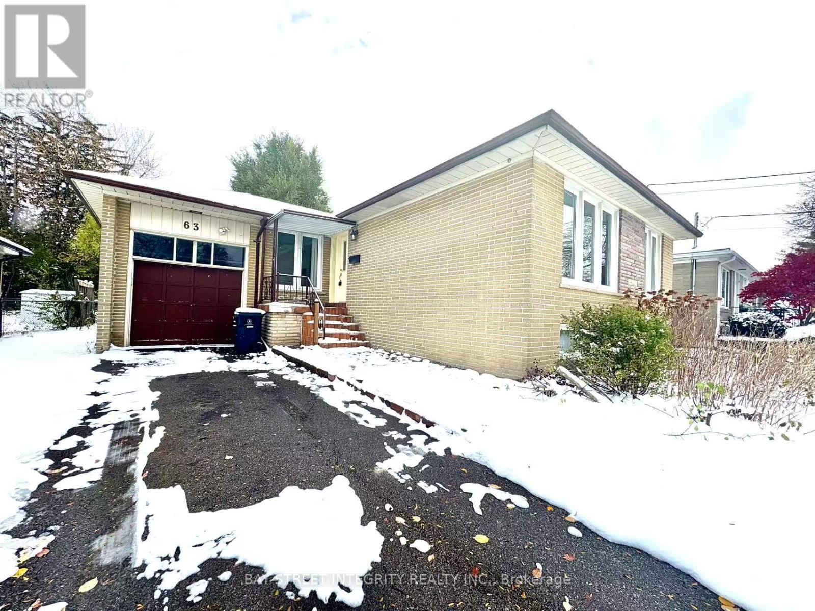 63 Caines Avenue, Toronto, Ontario  M2R 2L2 - Photo 2 - C12539978