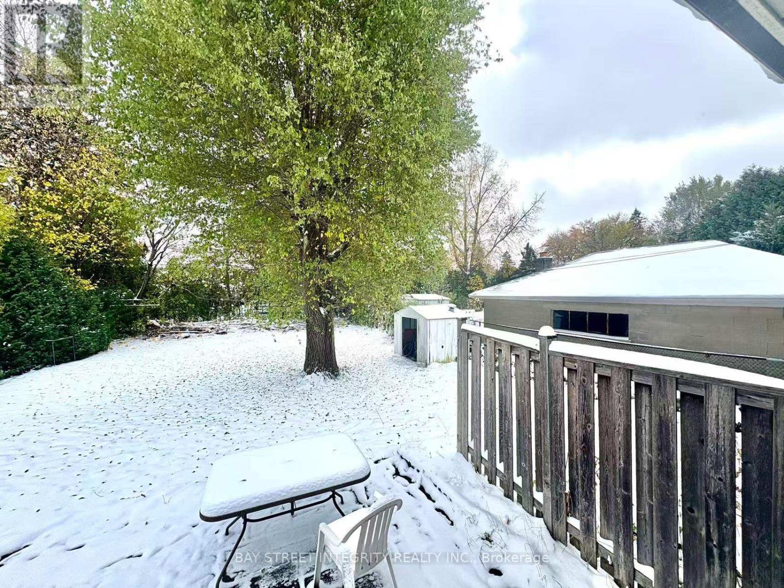 63 Caines Avenue, Toronto, Ontario  M2R 2L2 - Photo 26 - C12539978