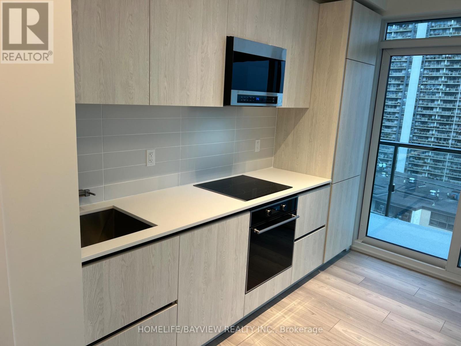 1402 - 120 Broadway Avenue, Toronto, Ontario  M4P 0E9 - Photo 6 - C12539986