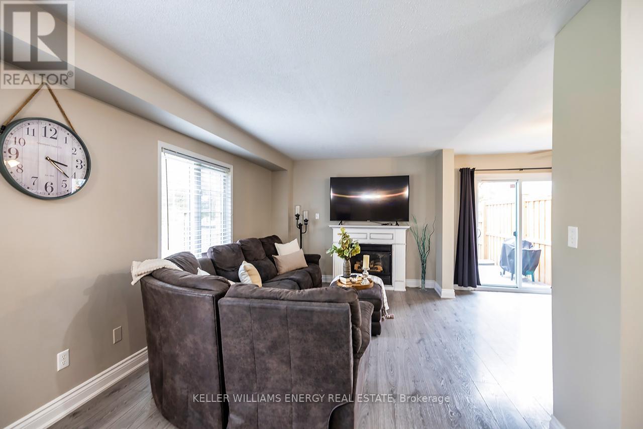 1642 Woodgate Trail, Oshawa, Ontario  L1G 8B5 - Photo 13 - E12540068