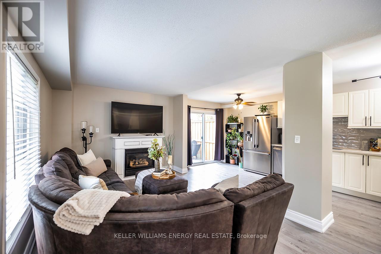 1642 Woodgate Trail, Oshawa, Ontario  L1G 8B5 - Photo 15 - E12540068