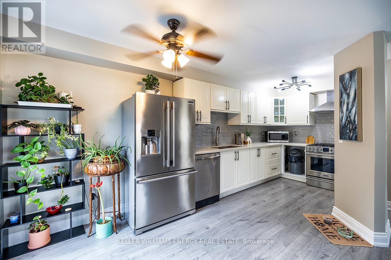 1642 Woodgate Trail, Oshawa, Ontario  L1G 8B5 - Photo 19 - E12540068