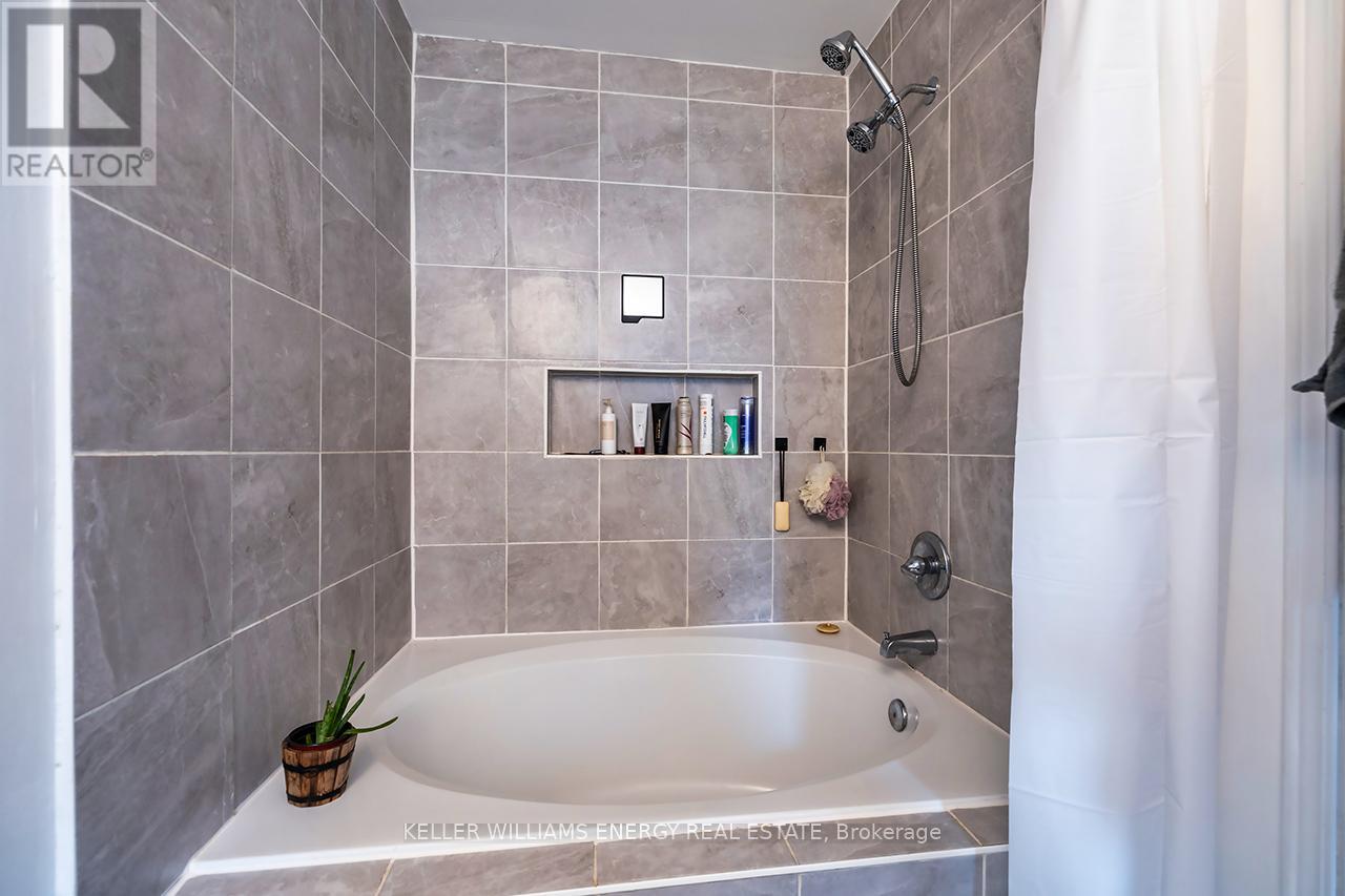 1642 Woodgate Trail, Oshawa, Ontario  L1G 8B5 - Photo 28 - E12540068