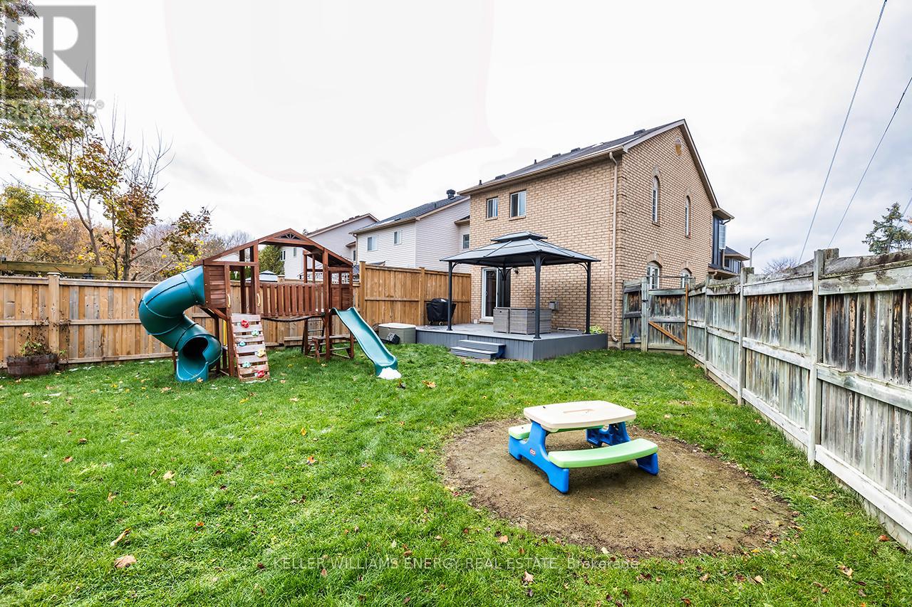 1642 Woodgate Trail, Oshawa, Ontario  L1G 8B5 - Photo 40 - E12540068