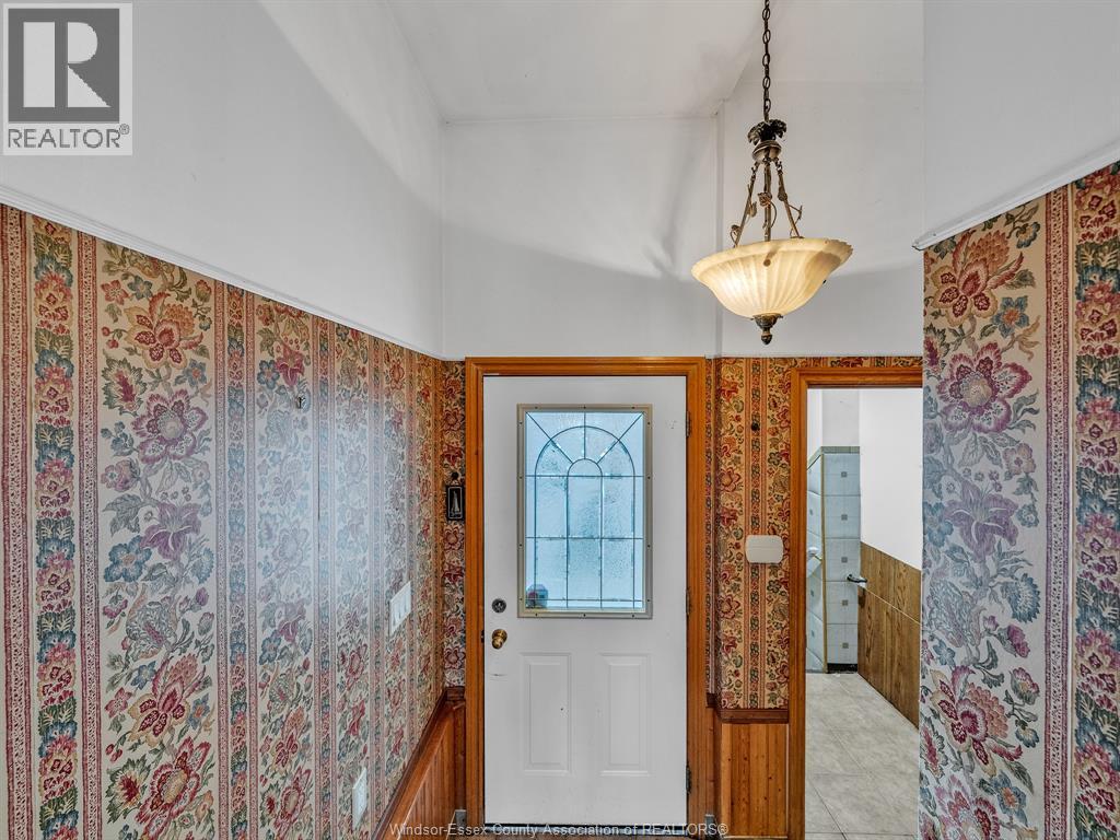 1025 Langlois Avenue, Windsor, Ontario N9A 2H4 - Photo 6 - 25028461