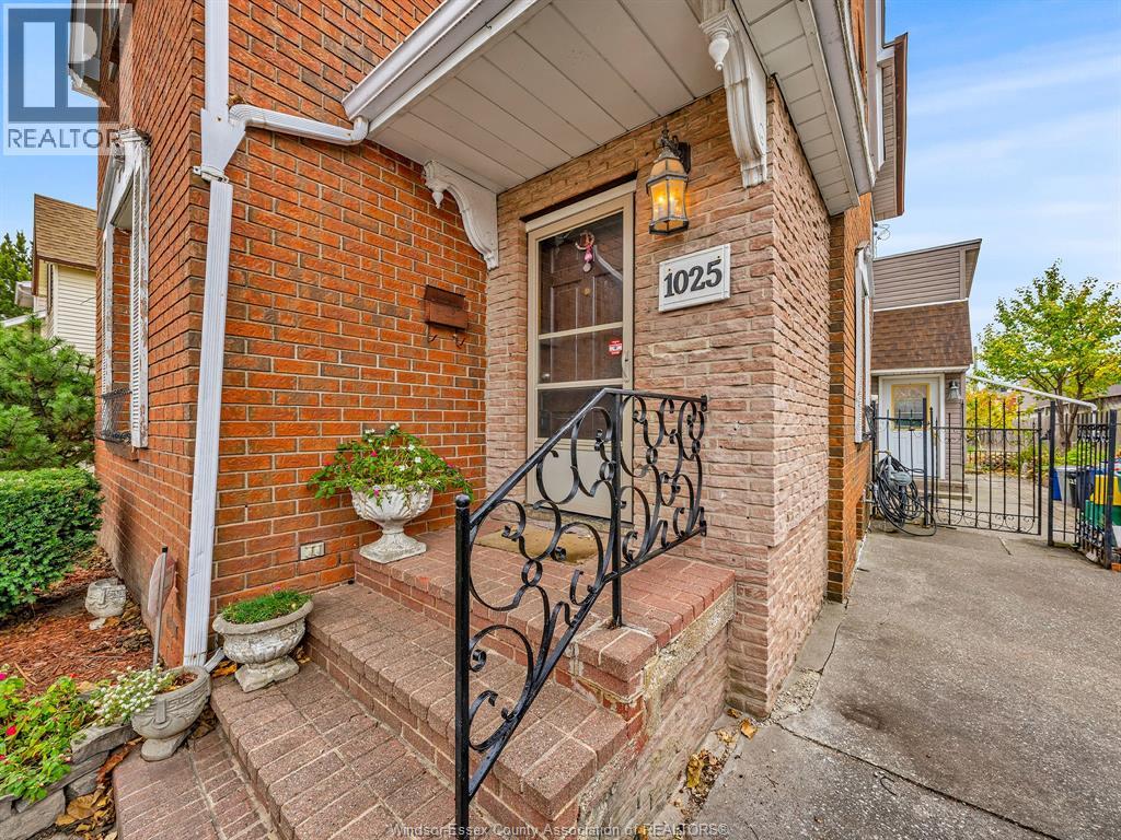 1025 Langlois Avenue, Windsor, Ontario N9A 2H4 - Photo 5 - 25028461